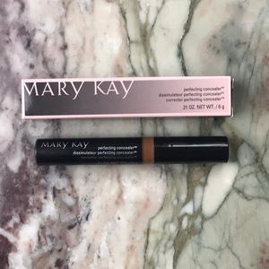 Deep Bronze Perfecting Concealer